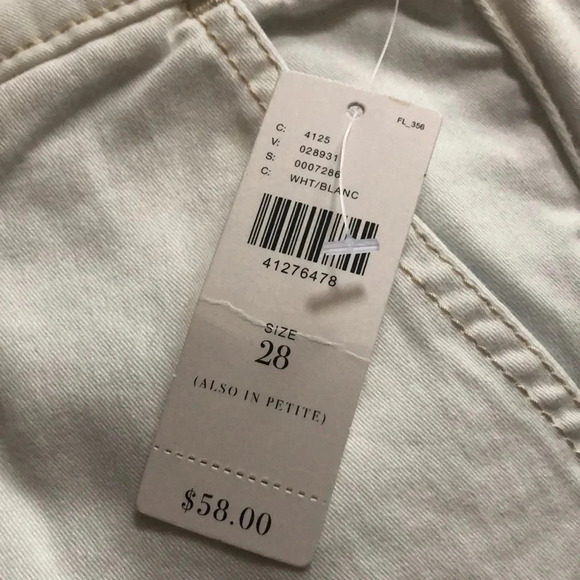 Anthropologie Chino white relaxed cuffed shorts Sz 28 New with tags - Picture 10 of 11